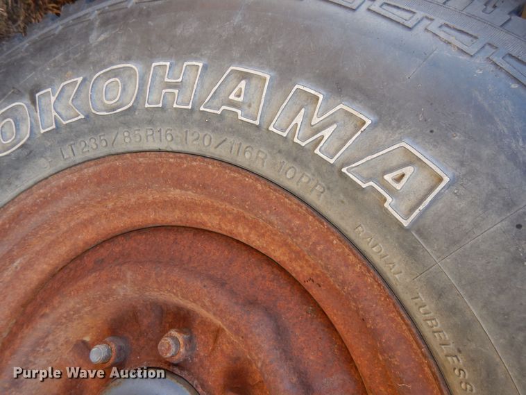 image for item MT9803 1991 Titan  livestock trailer