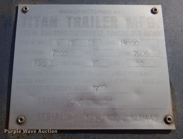 image for item MT9803 1991 Titan  livestock trailer