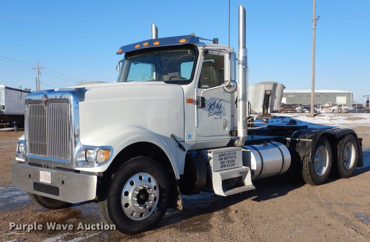 image for item MT9847 2014 International 9900i  semi truck