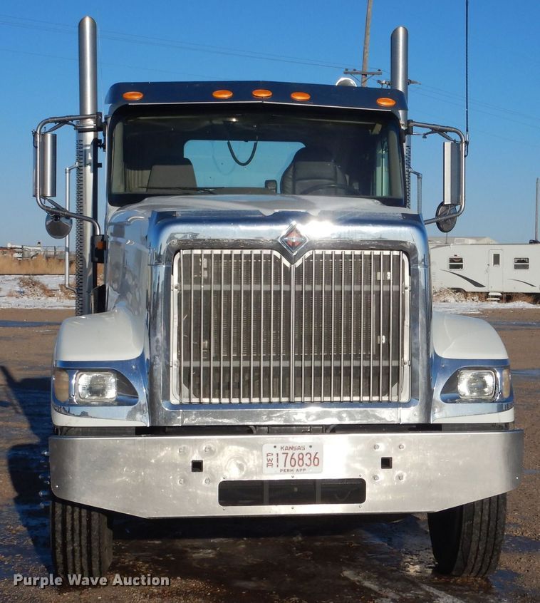 image for item MT9847 2014 International 9900i  semi truck