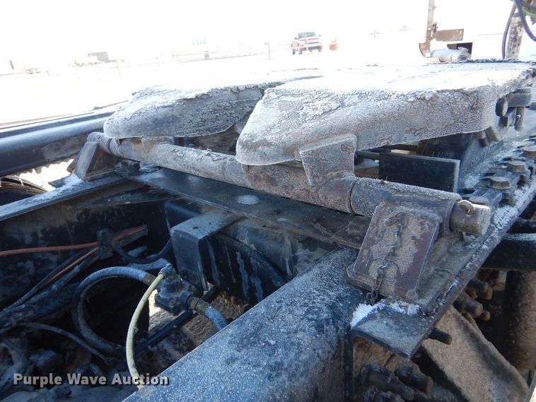 image for item MT9847 2014 International 9900i  semi truck