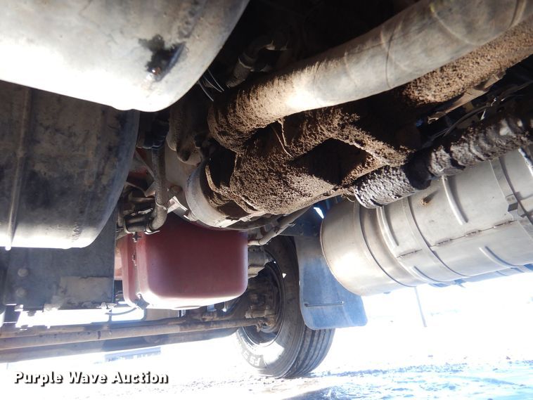 image for item MT9847 2014 International 9900i  semi truck