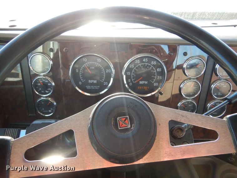 image for item MT9847 2014 International 9900i  semi truck