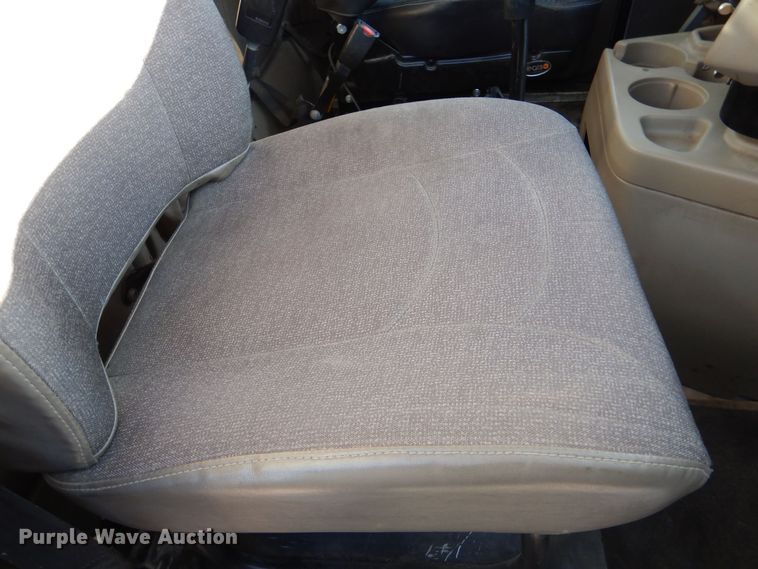 image for item MT9847 2014 International 9900i  semi truck