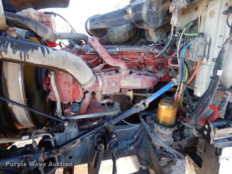 image for item MT9847 2014 International 9900i  semi truck