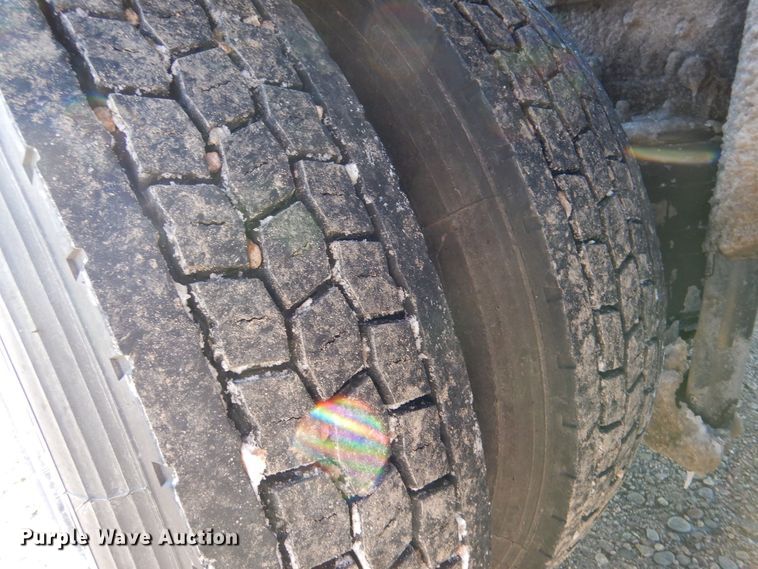 image for item MT9847 2014 International 9900i  semi truck