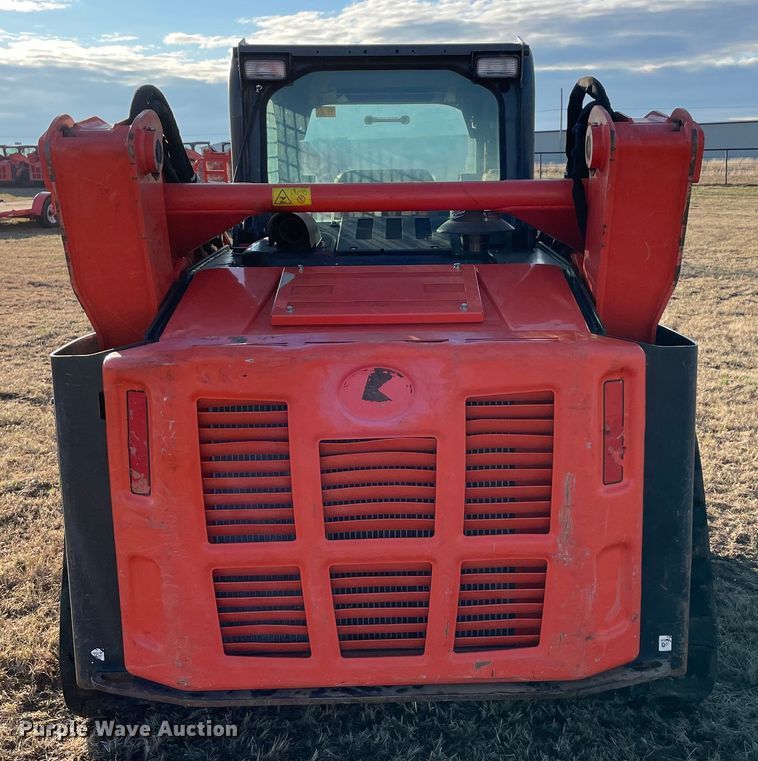 image for item DL0732 2020 Kubota SVL95-2S tracked skid steer loader