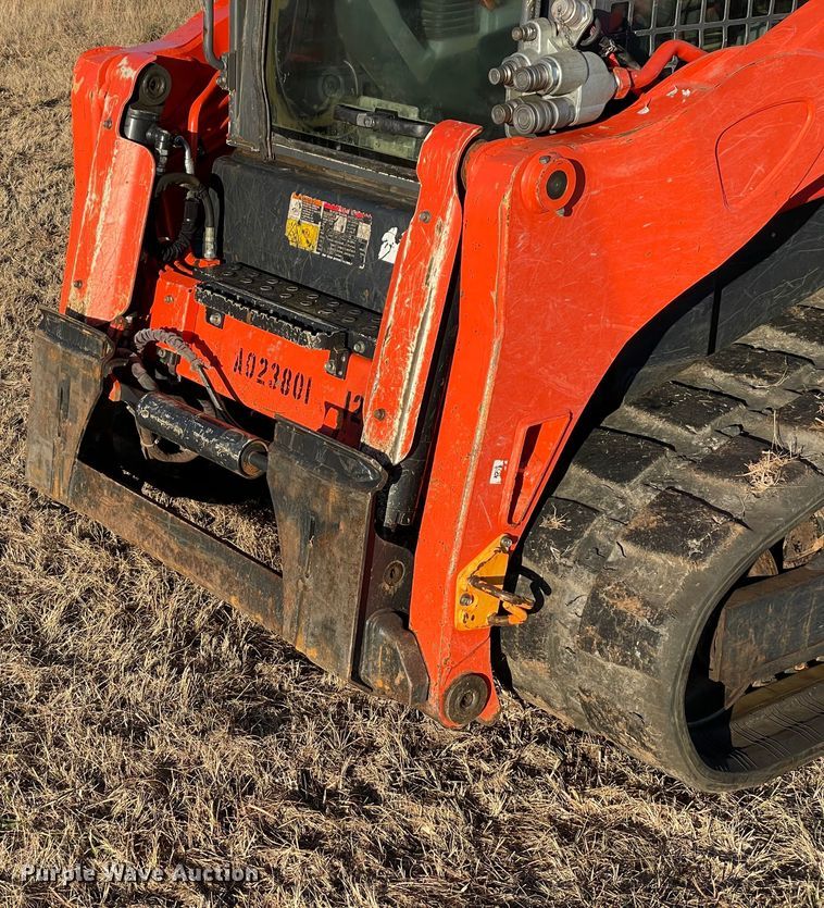 image for item DL0732 2020 Kubota SVL95-2S tracked skid steer loader
