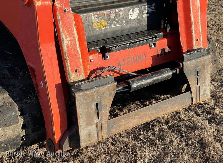 image for item DL0732 2020 Kubota SVL95-2S tracked skid steer loader