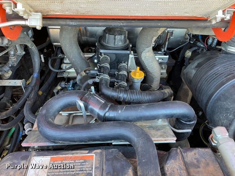 image for item DL0732 2020 Kubota SVL95-2S tracked skid steer loader