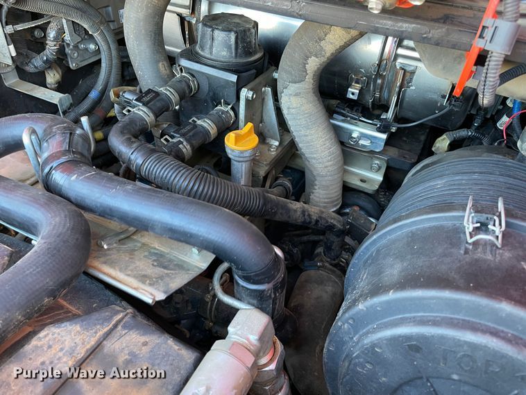 image for item DL0732 2020 Kubota SVL95-2S tracked skid steer loader