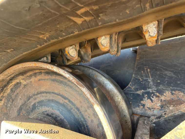 image for item DL0732 2020 Kubota SVL95-2S tracked skid steer loader