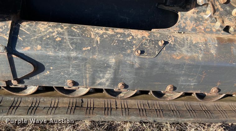 image for item DL0732 2020 Kubota SVL95-2S tracked skid steer loader