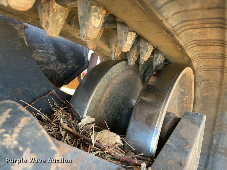 image for item DL0732 2020 Kubota SVL95-2S tracked skid steer loader