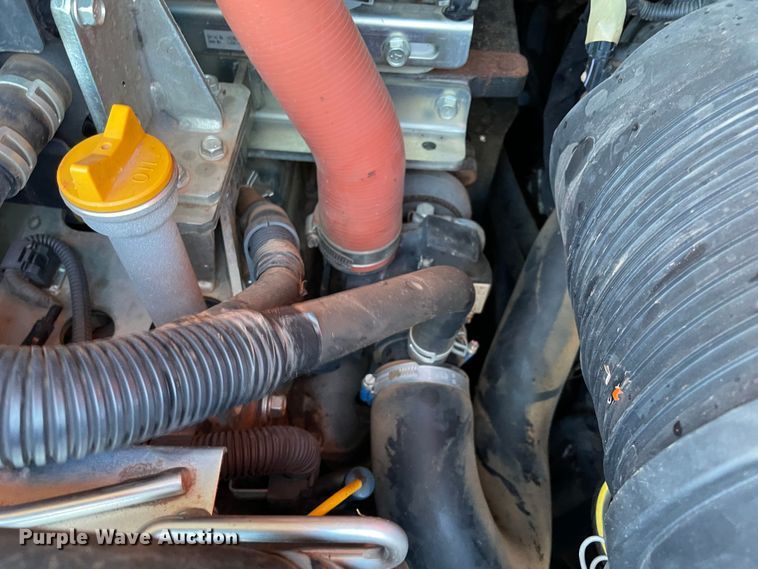 image for item DL0733 2019 Kubota SVL95-2S tracked skid steer loader