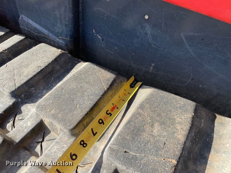 image for item DL0733 2019 Kubota SVL95-2S tracked skid steer loader