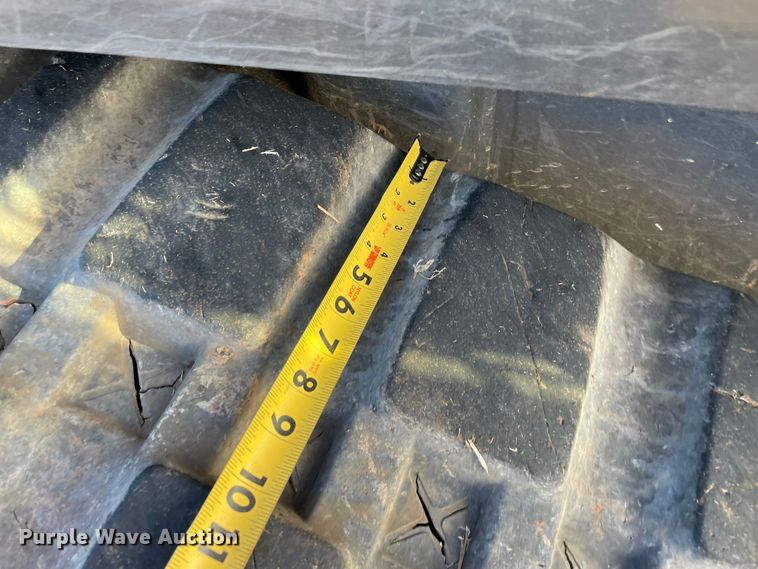 image for item DL0733 2019 Kubota SVL95-2S tracked skid steer loader