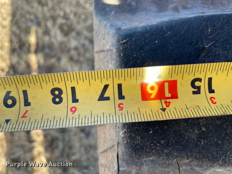 image for item DL0733 2019 Kubota SVL95-2S tracked skid steer loader