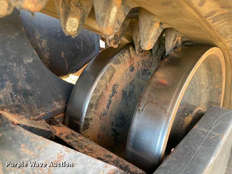 image for item DL0733 2019 Kubota SVL95-2S tracked skid steer loader