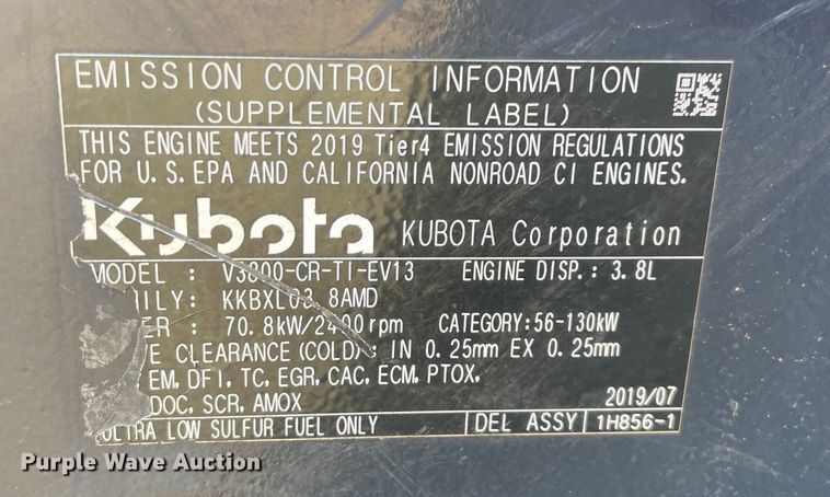 image for item DL0735 2019 Kubota SVL95-2S tracked skid steer loader