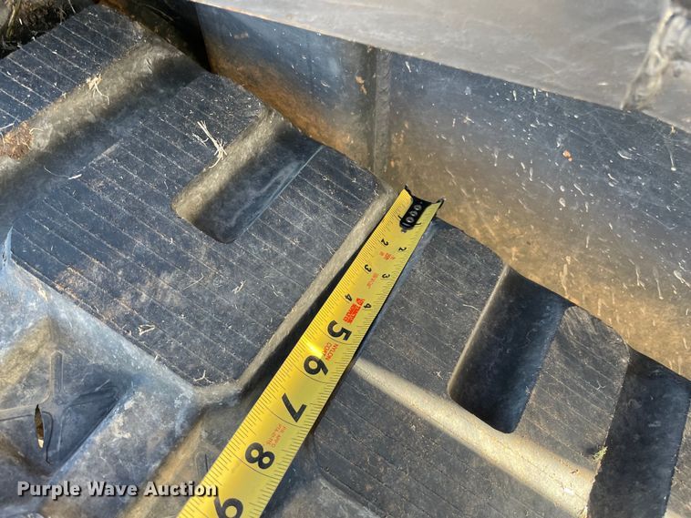 image for item DL0735 2019 Kubota SVL95-2S tracked skid steer loader