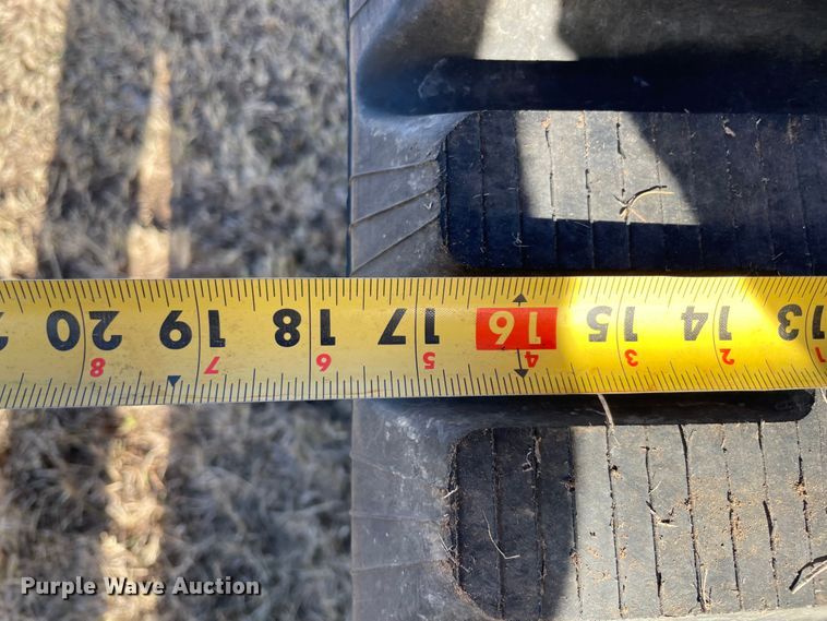 image for item DL0735 2019 Kubota SVL95-2S tracked skid steer loader