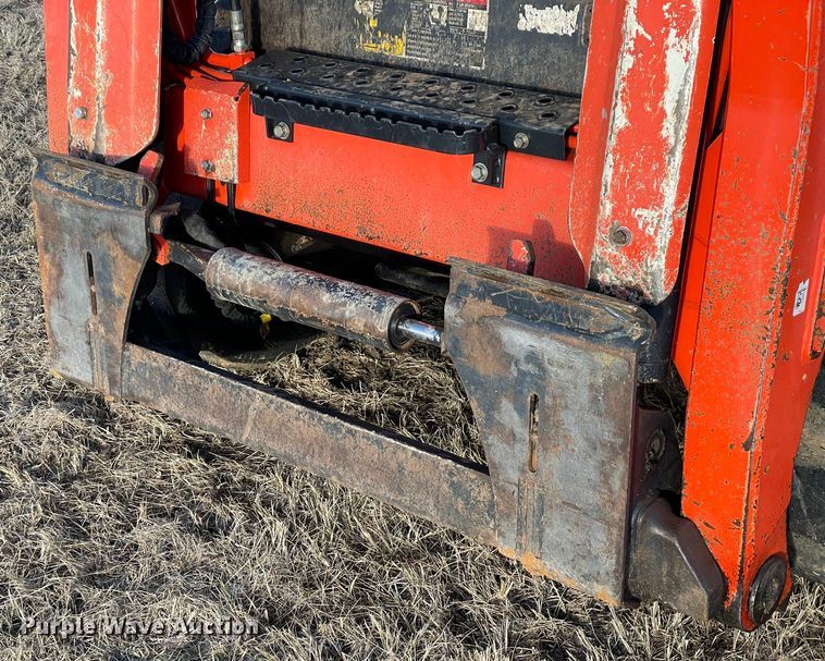 image for item DL0736 2018 Kubota SVL95-2S tracked skid steer loader