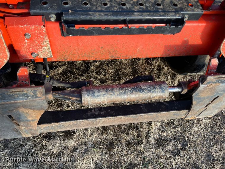 image for item DL0736 2018 Kubota SVL95-2S tracked skid steer loader