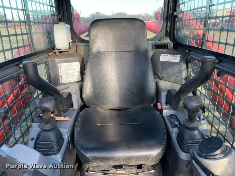 image for item DL0736 2018 Kubota SVL95-2S tracked skid steer loader
