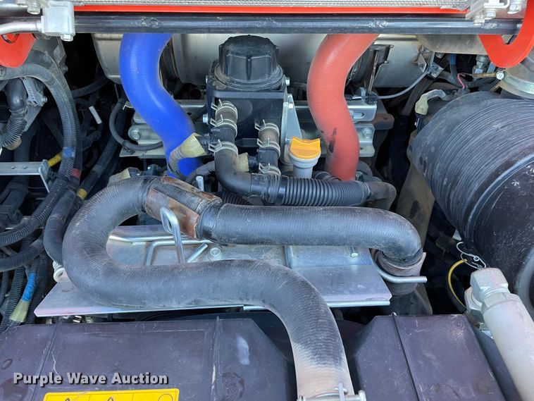 image for item DL0736 2018 Kubota SVL95-2S tracked skid steer loader