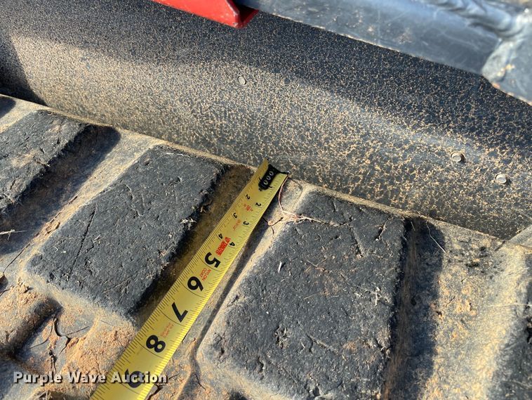 image for item DL0736 2018 Kubota SVL95-2S tracked skid steer loader