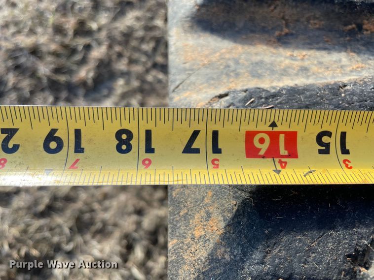 image for item DL0736 2018 Kubota SVL95-2S tracked skid steer loader