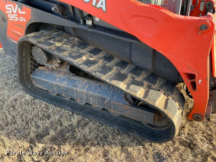 image for item DL0736 2018 Kubota SVL95-2S tracked skid steer loader