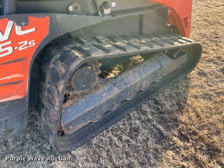 image for item DL0736 2018 Kubota SVL95-2S tracked skid steer loader