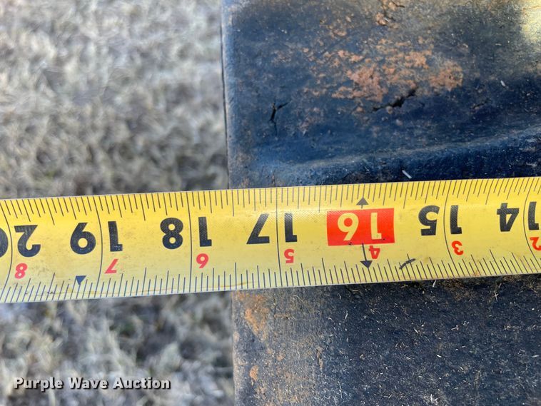 image for item DL0736 2018 Kubota SVL95-2S tracked skid steer loader