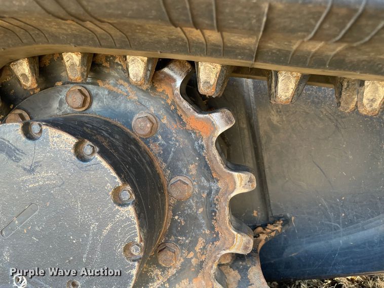 image for item DL0736 2018 Kubota SVL95-2S tracked skid steer loader