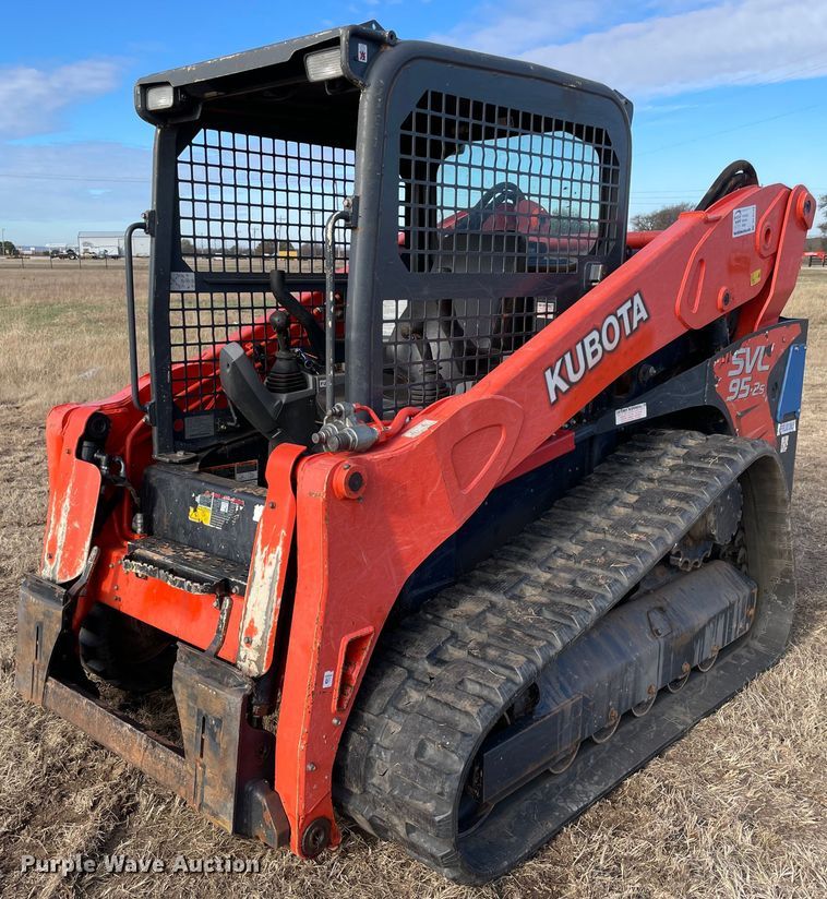 image for item DL0737 2019 Kubota SVL95-2S tracked skid steer loader