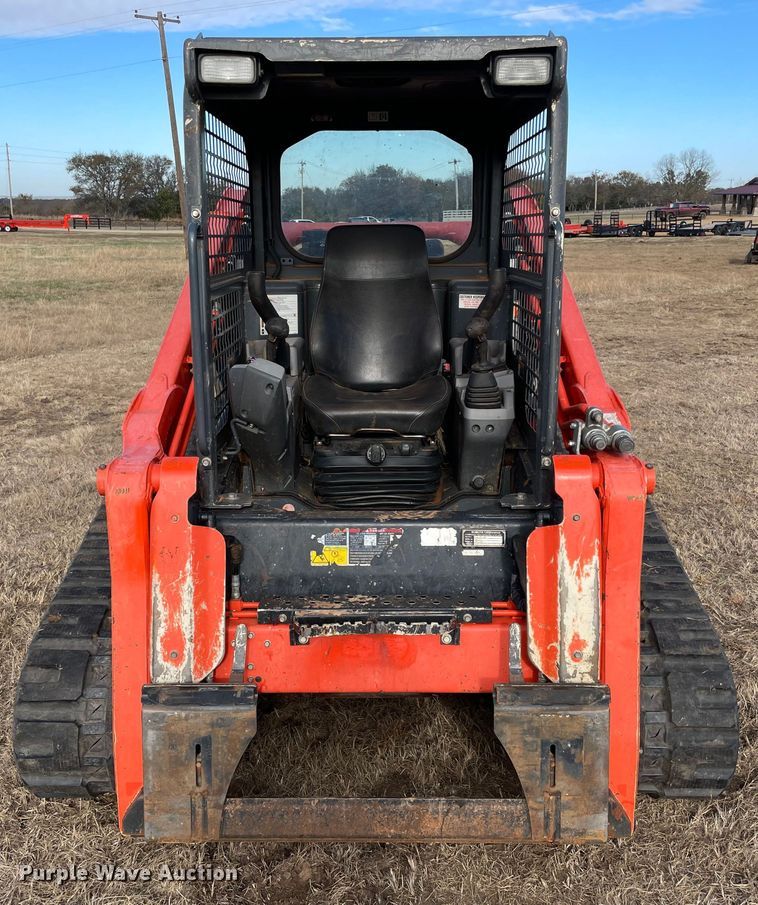 image for item DL0737 2019 Kubota SVL95-2S tracked skid steer loader