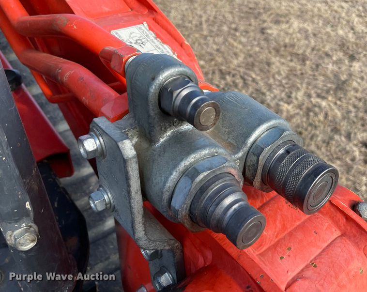 image for item DL0737 2019 Kubota SVL95-2S tracked skid steer loader