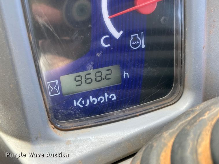 image for item DL0737 2019 Kubota SVL95-2S tracked skid steer loader