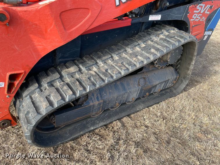 image for item DL0737 2019 Kubota SVL95-2S tracked skid steer loader