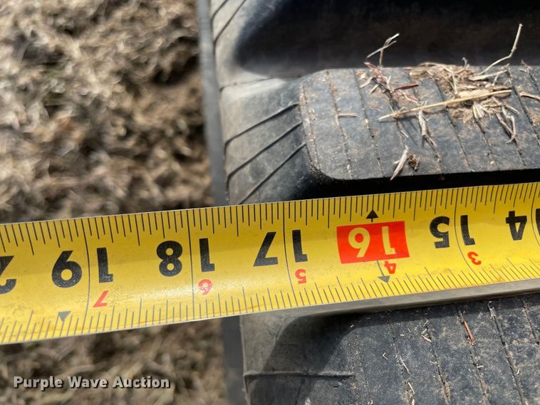 image for item DL0737 2019 Kubota SVL95-2S tracked skid steer loader