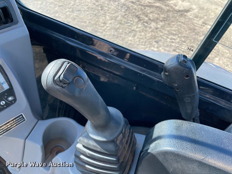 image for item DL0739 2019 Kubota U35-4 mini excavator