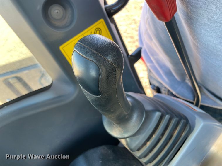 image for item DL0739 2019 Kubota U35-4 mini excavator