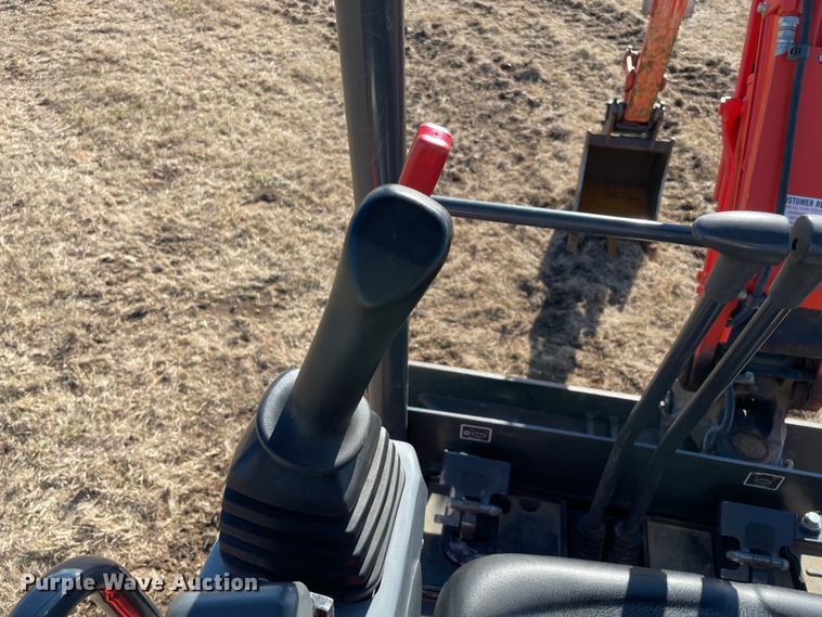 image for item DL0741 2020 Kubota U25 mini excavator