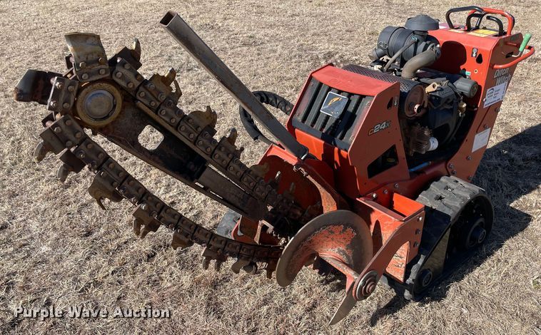image for item DL0742 2017 Ditch Witch C24X trencher