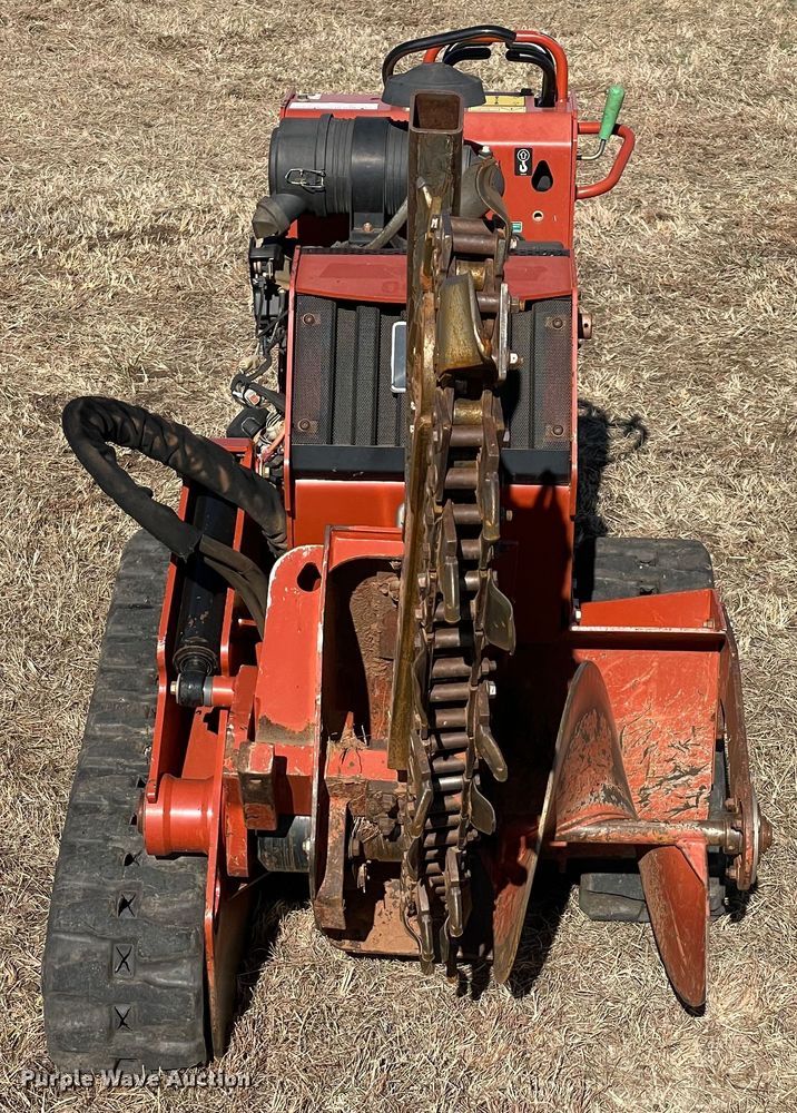 image for item DL0742 2017 Ditch Witch C24X trencher