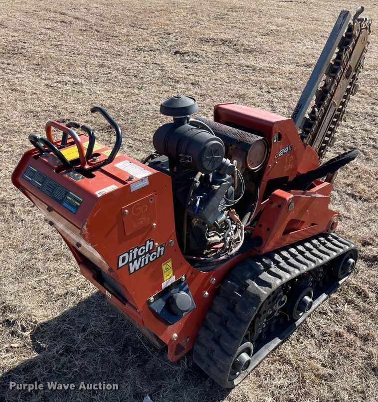 image for item DL0742 2017 Ditch Witch C24X trencher