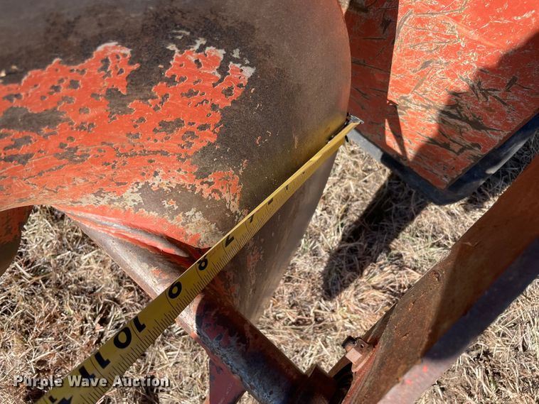 image for item DL0742 2017 Ditch Witch C24X trencher