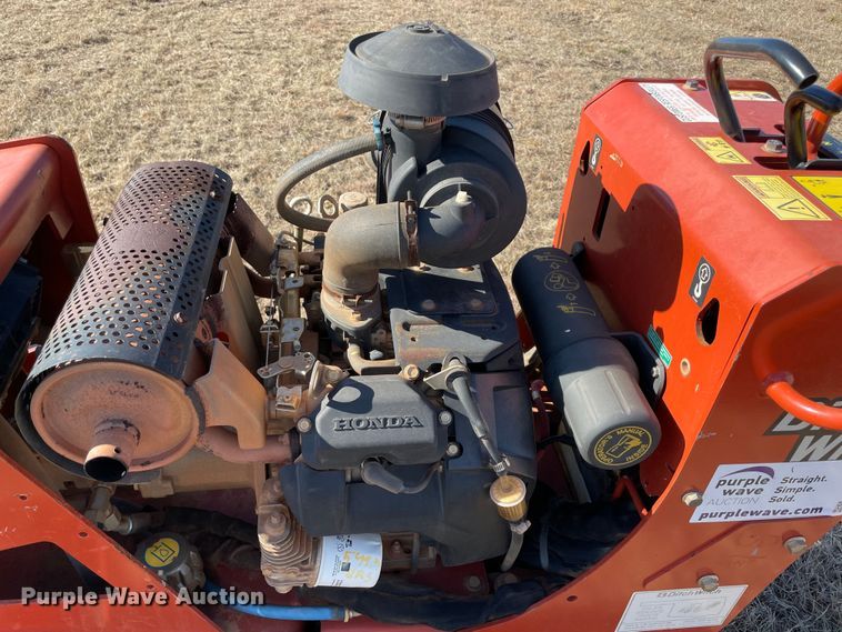 image for item DL0742 2017 Ditch Witch C24X trencher